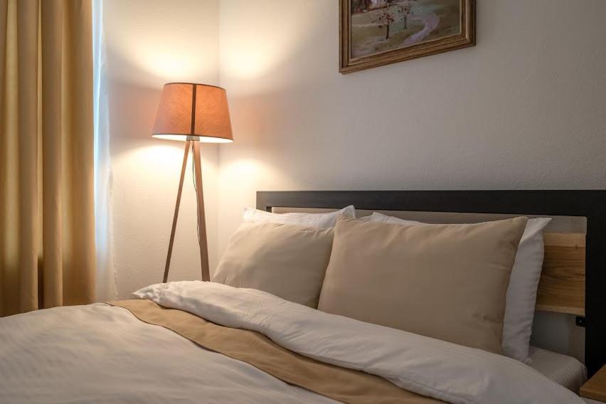 Bed and Breakfast Fenix Гевгелия Экстерьер фото